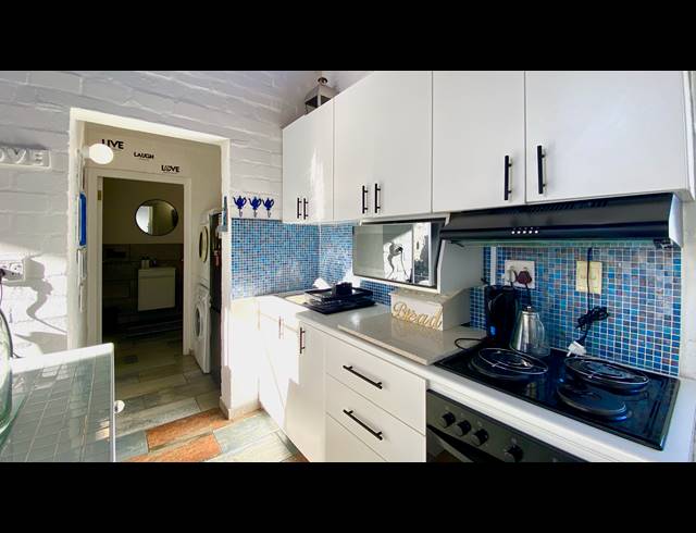2 BEDROOM APARTMENT FOR SALE IN DWARSKERSBOS